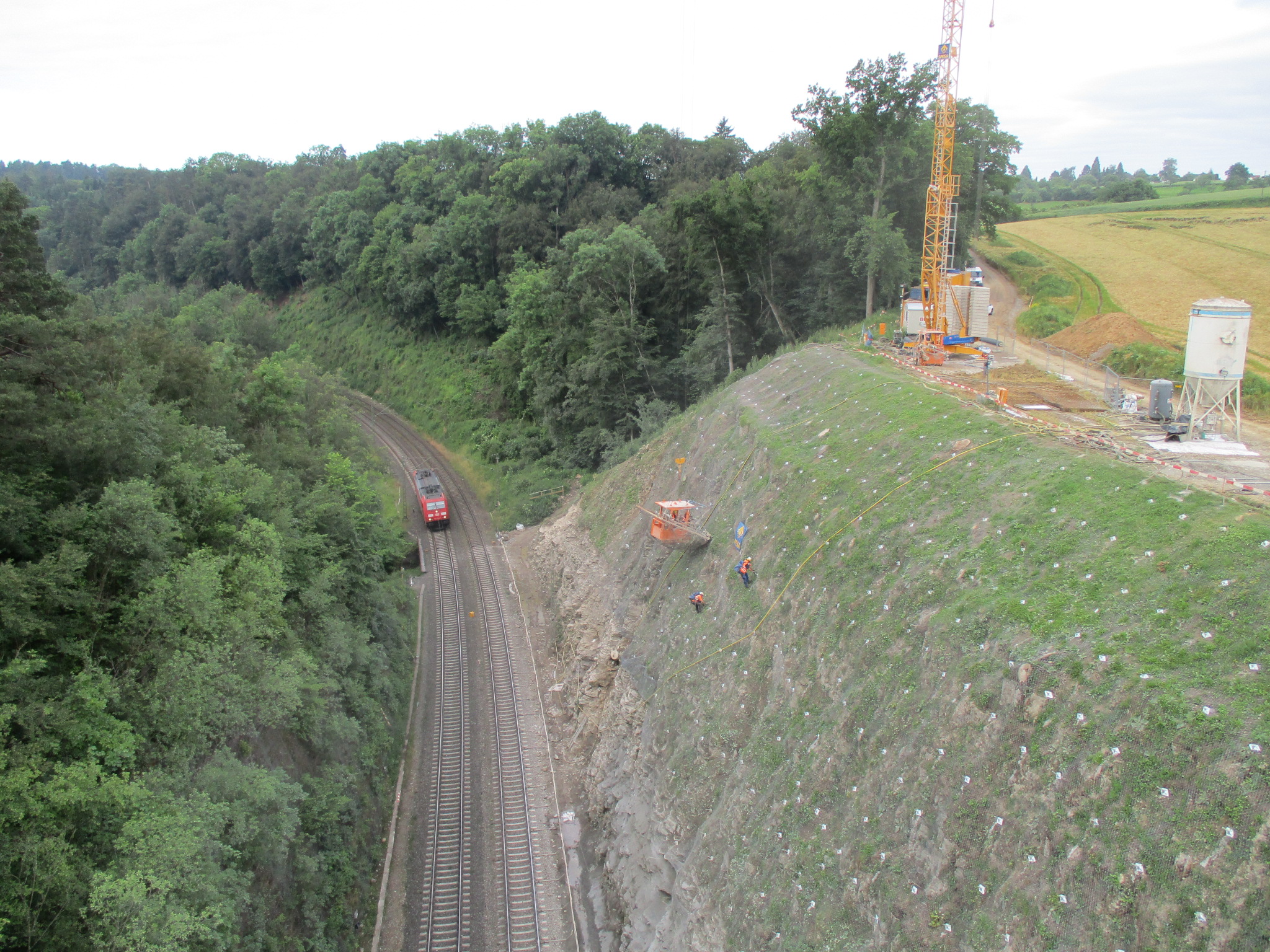  Im Jahr 2008 erhielt die Spesa Spezialbau und Sanierung erste Großaufträge zur Felssicherung an Bahnstrecken von der Deutschen Bahn AG