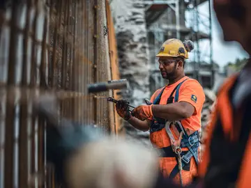  Unsere Spesa Mitarbeiter stellen durch Zertifizierungen und Standards die Qualität auf Baustellen sicher